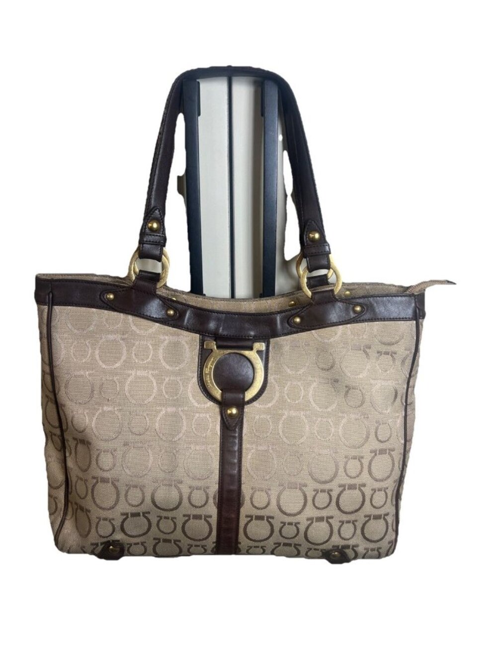 SALVATORE FERRAGAMO Made In Italy LEATHER/ FABRIC Classic Theme VINTAGE HANDBAG